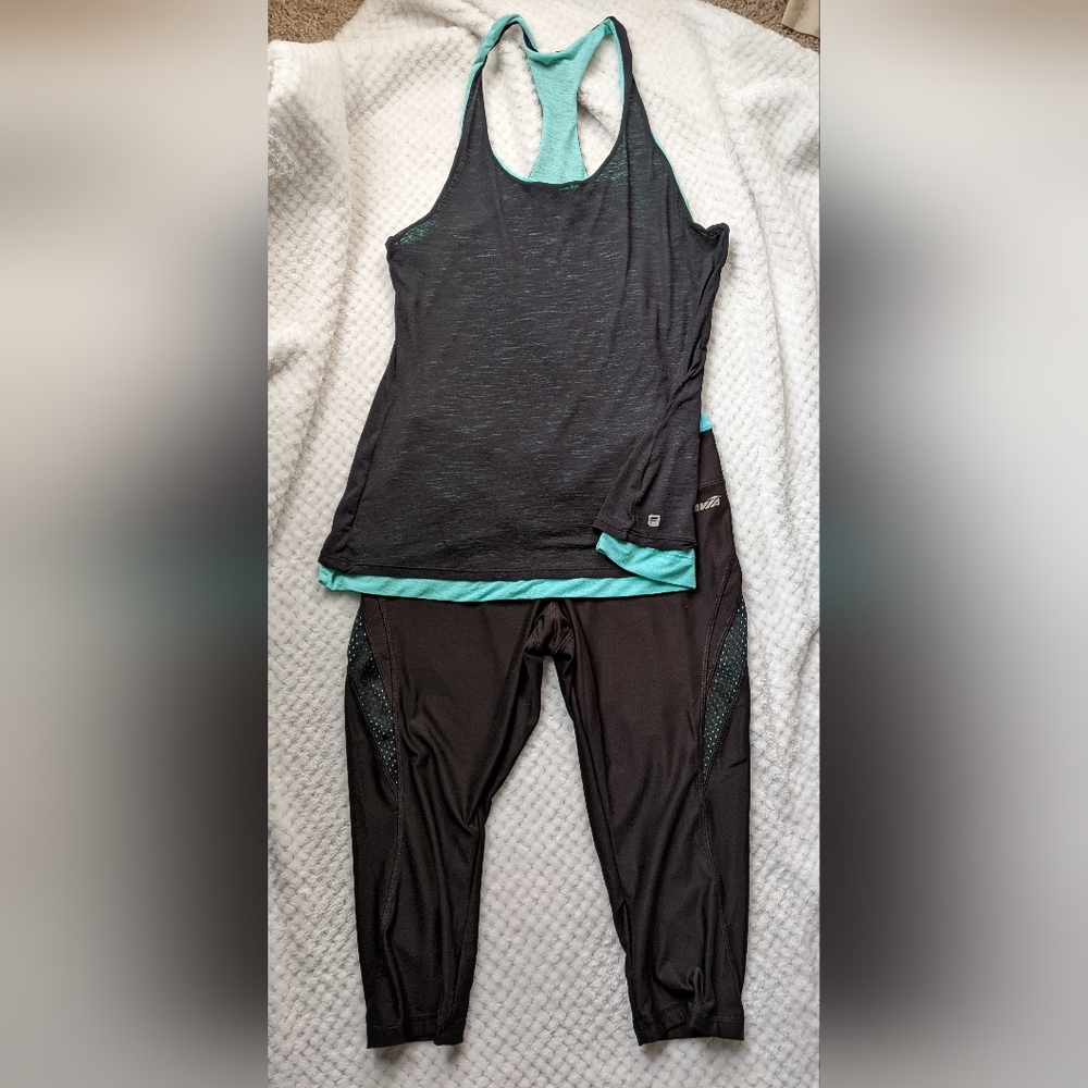 Fabletics reversible razorback and Avia  short leggings